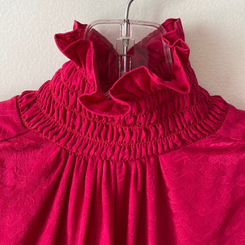 Authentic GUCCI Roses Silk Blouse - Picture 5 of 14